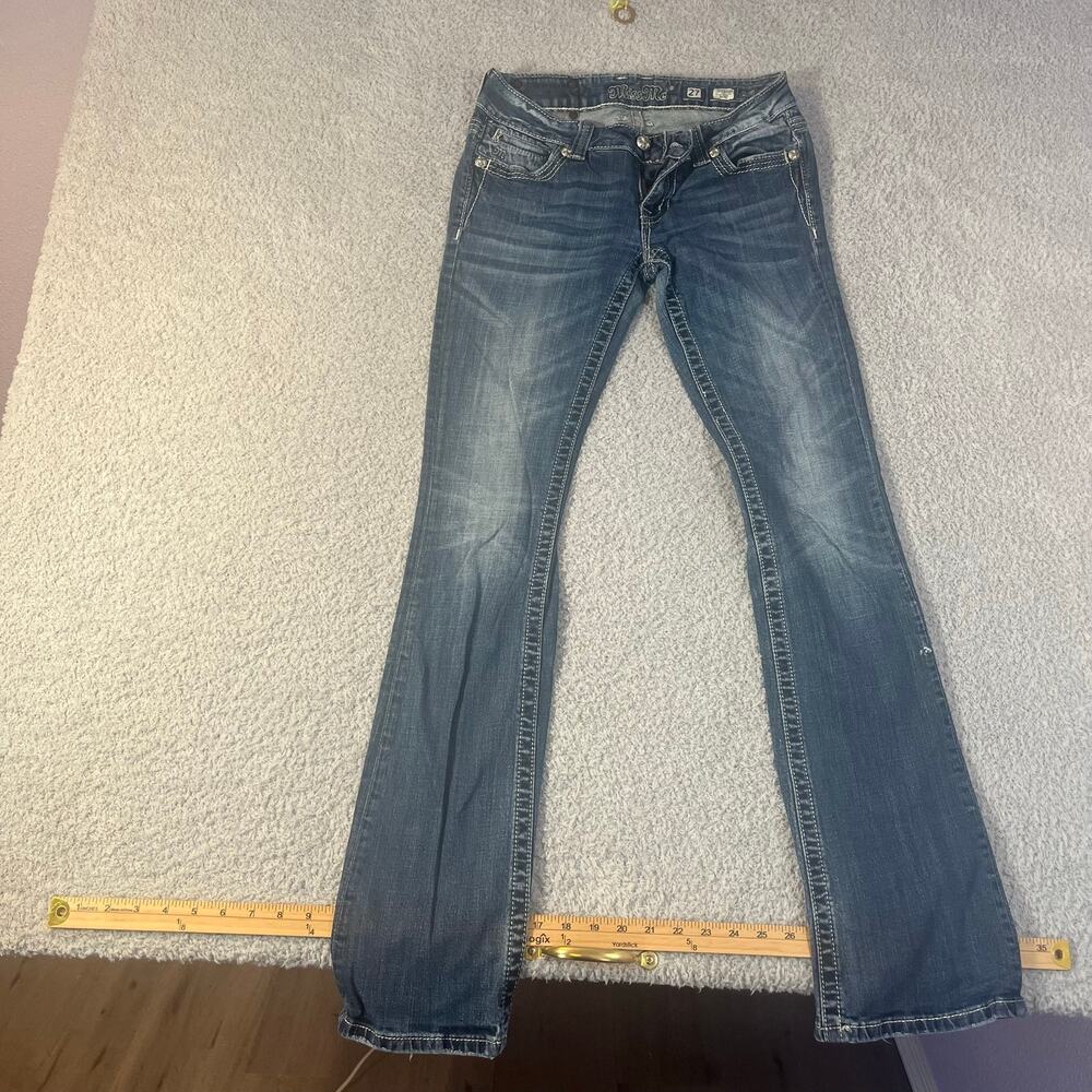 Miss me jeans women’s size 4/5 (27) lightly distressed cuffs 31” inseam boot cut